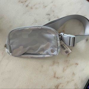 Lululemon Heritage 365 Camo Starlight Multi Everywhere belt bag new with tags